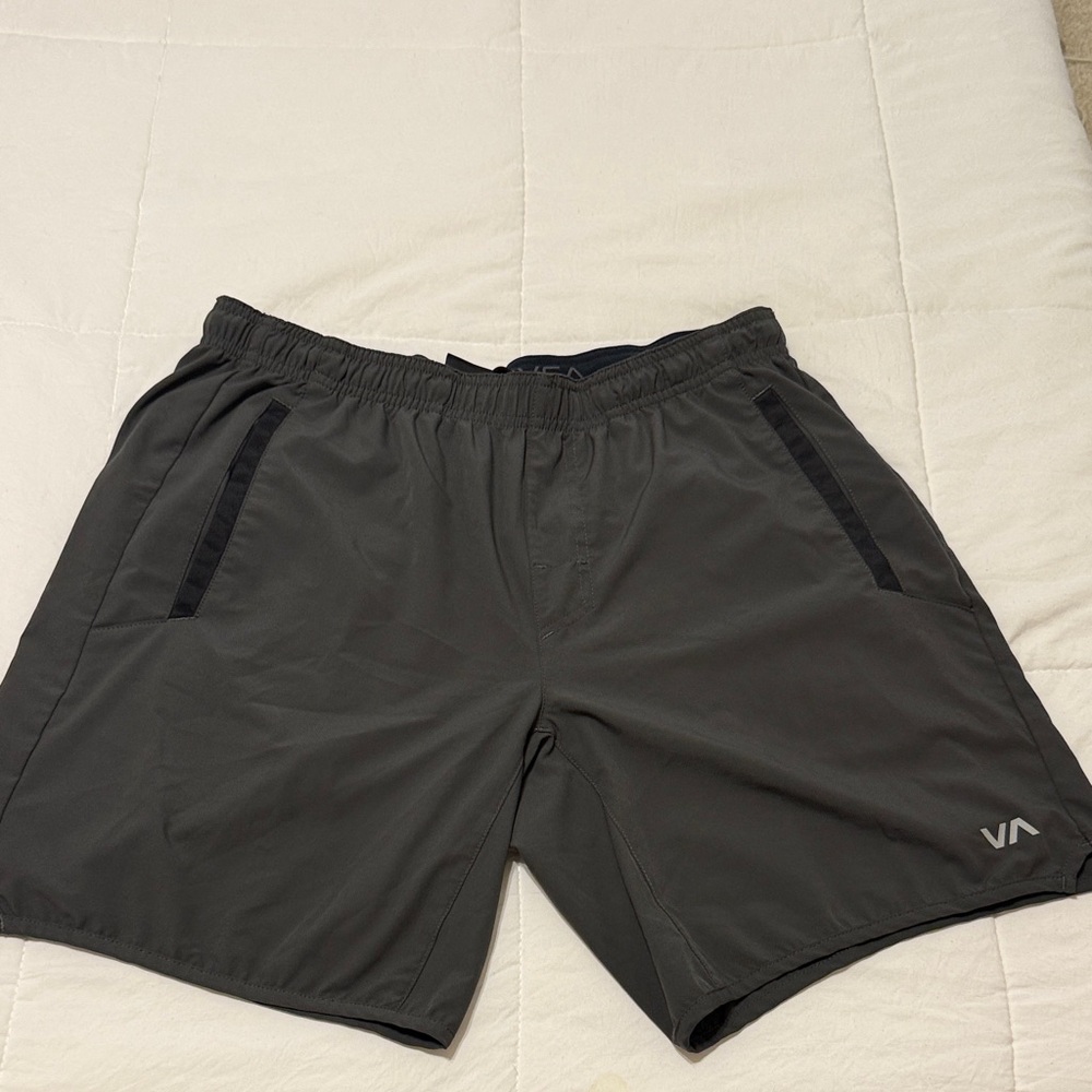 RVCA Men’s Charcoal Athletic Shorts Medium